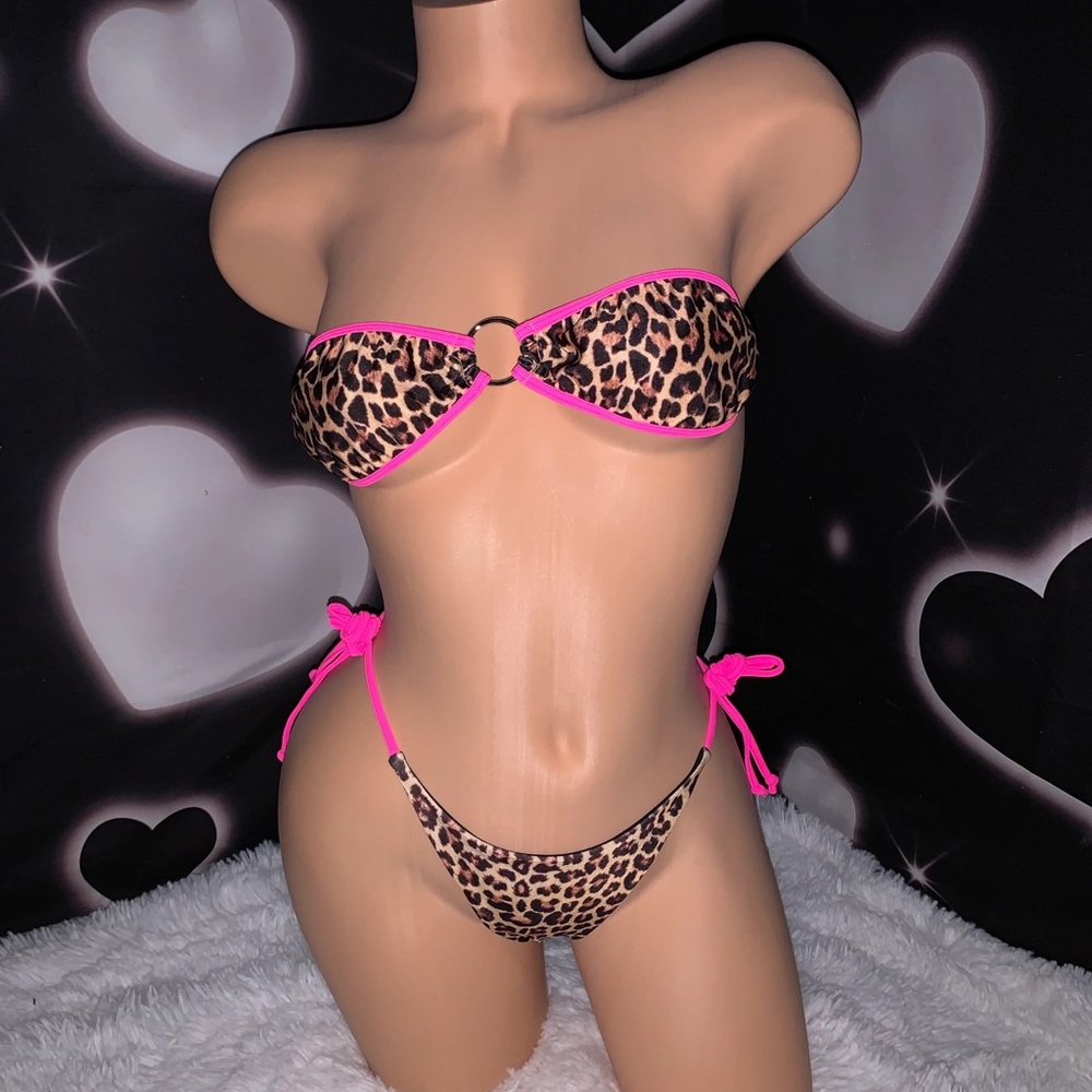 Cheetah print/pink bikini